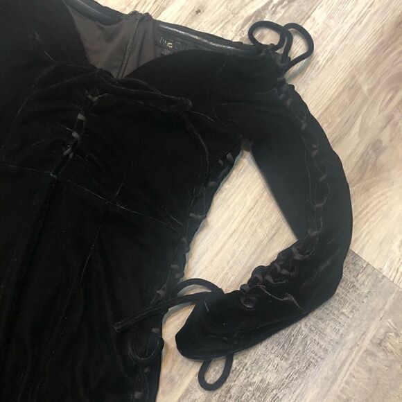 REVOLVE NBD Olivia Velvet Lace Up Off Shoulder Mini Dress Size XXS - Picture 10 of 12